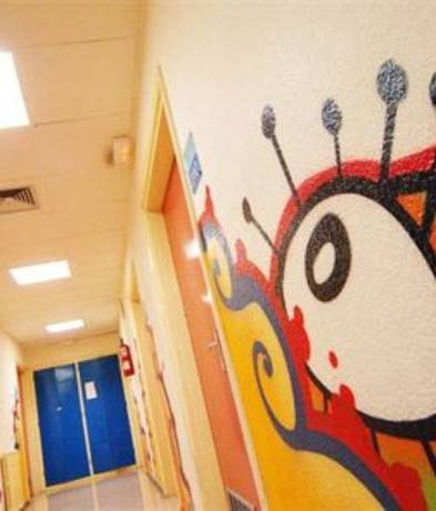 Imagen de los interiores del Albergue Residencia La Ciutat. Foto 5