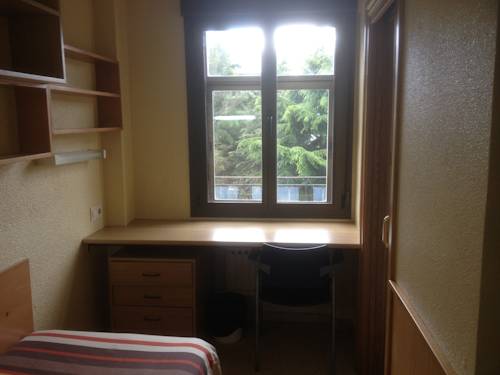 Imagen de la habitación del Albergue Residencia Larraona. Foto 3