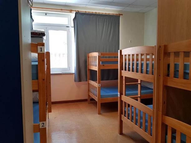 Imagen de la habitación del Albergue Ribadeo a Ponte. Foto 3