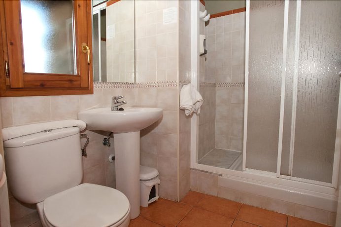 Imagen de la habitación del Albergue Rural Ca L'anton. Foto 16