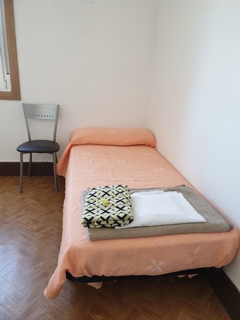 Imagen de la habitación del Albergue San Martin, Tui. Foto 4