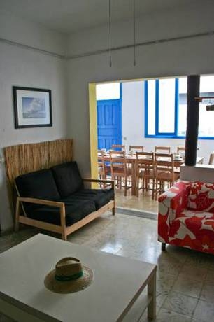 Imagen general del Albergue Sol y Mar Surf Camp. Foto 8