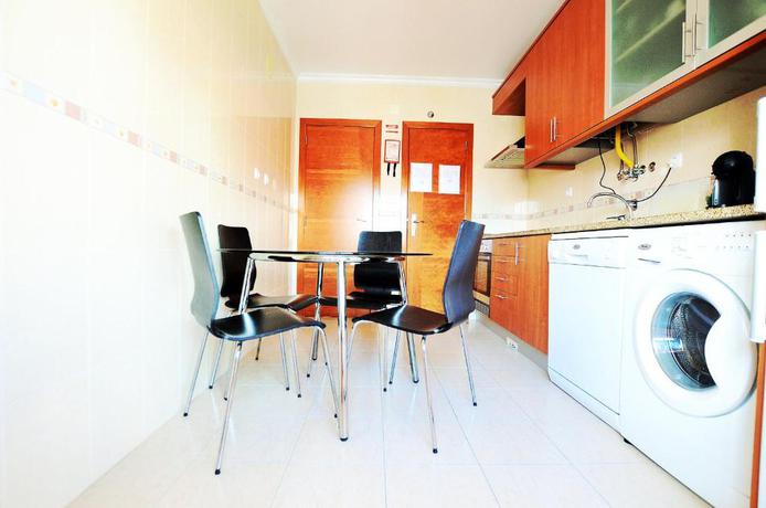 Imagen de la habitación del Albergue Suites and Apartments DP VFXira. Foto 5