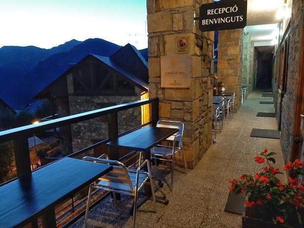 Imagen de los exteriores del Albergue Taüll, Taüll. Foto 8