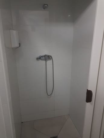 Imagen de la habitación del Albergue Turístico La Peregrina. Foto 9