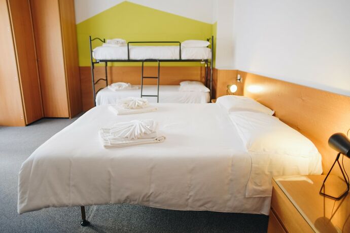 Imagen de la habitación del Albergue Unihò Hostel. Foto 18