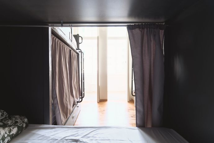 Imagen de los interiores del Albergue WOT Patio Social. Foto 20