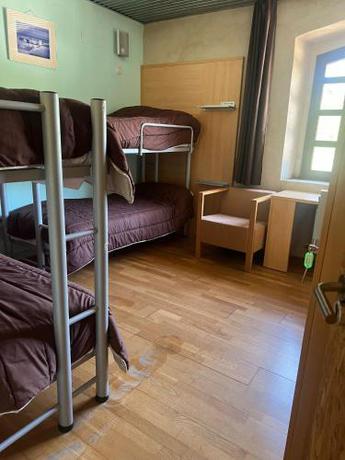 Imagen de la habitación del Albergue & Cafeter&iacute;a V&iacute;a de la Plata Herv&aacute;s. Foto 16