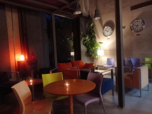 Imagen general del Albergue & Cafeter&iacute;a V&iacute;a de la Plata Herv&aacute;s. Foto 3