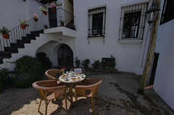 Imagen de los exteriores del Alojamiento Rural Biarritz, Fuenteheridos. Foto 3