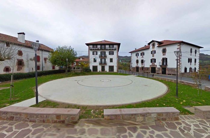 Imagen de los exteriores del Alojamiento Rural Casa Rural Zilbetinea. Foto 6