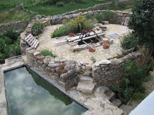 Imagen de los exteriores del Alojamiento Rural Caseta de l' Hort. Foto 7