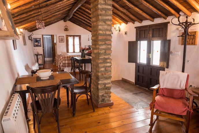 Imagen general del Alojamiento Rural Conjunto Rural Casa Victoria. Foto 8