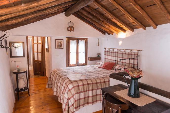 Imagen general del Alojamiento Rural Conjunto Rural Casa Victoria. Foto 9