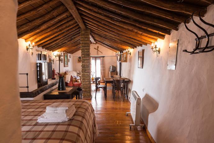 Imagen general del Alojamiento Rural Conjunto Rural Casa Victoria. Foto 10