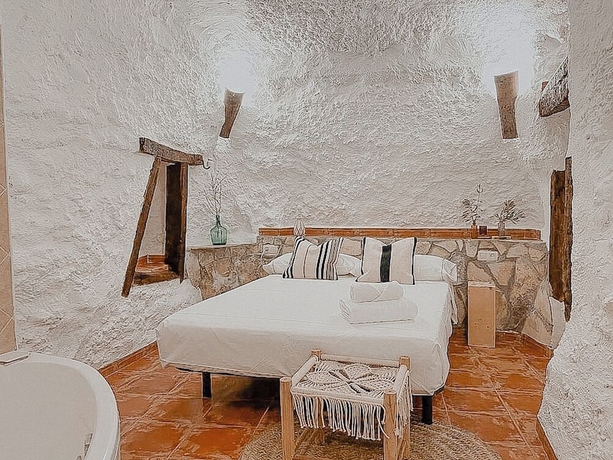 Imagen de la habitación del Alojamiento Rural Cuevas El Atochal Or&iacute;genes. Foto 3