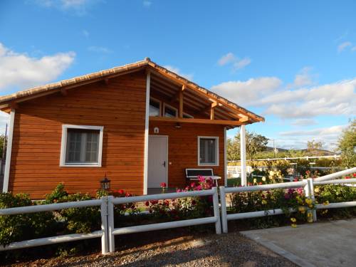 Imagen de los exteriores del Alojamiento Rural Los Laureles, Urda. Foto 15