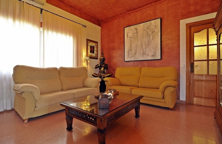 Imagen de los interiores del Alojamiento Rural Villa Can Cardona. Foto 14