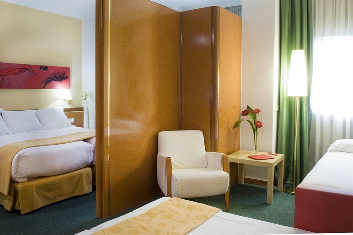 Imagen de la habitación del Apartahotel Acacia Suite. Foto 5