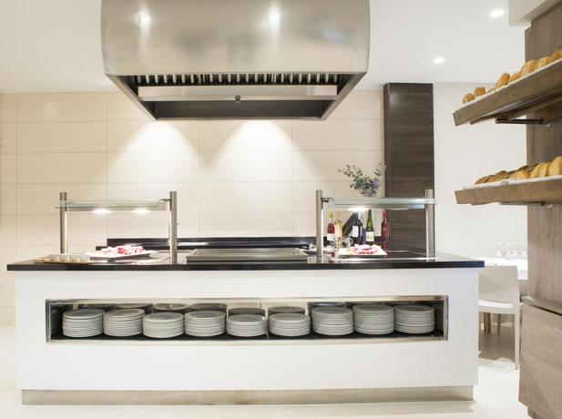 Imagen del bar/restaurante del Apartahotel Acualandia. Foto 5