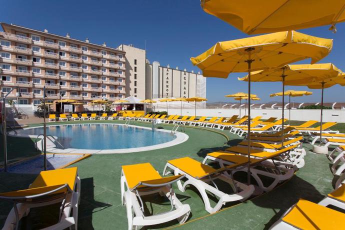 Imagen de la piscina del Apartahotel Acuasol. Foto 20