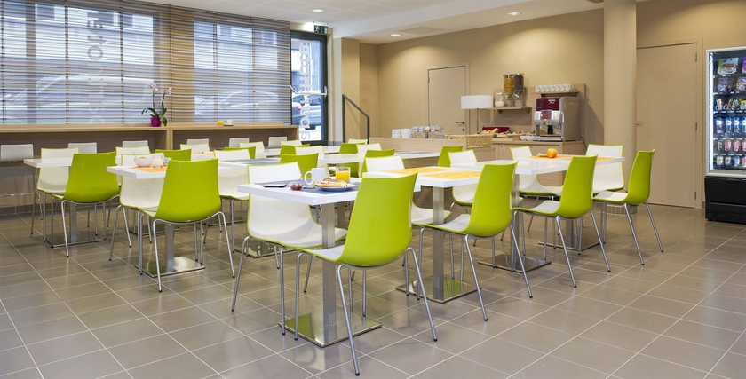 Imagen del bar/restaurante del Apartahotel Adagio Access Brussels Europe. Foto 4