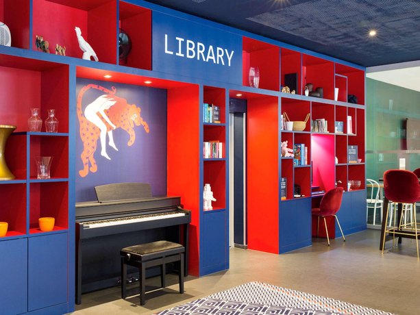 Imagen del bar/restaurante del Apartahotel Adagio Basel City. Foto 1