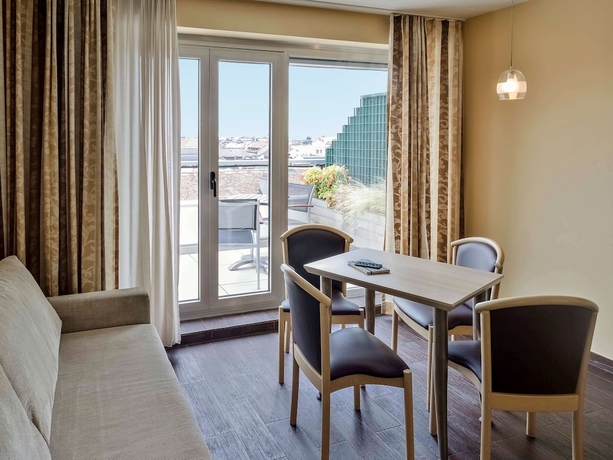 Imagen de la habitación del Apartahotel Adagio Geneve Mont Blanc. Foto 14