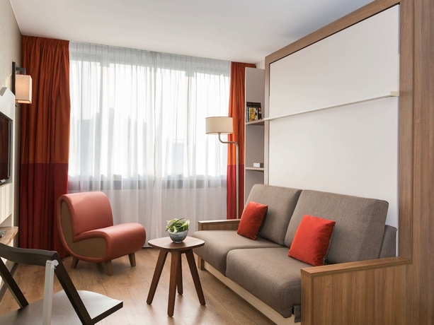 Imagen de la habitación del Apartahotel Adagio Geneve Mont Blanc. Foto 17