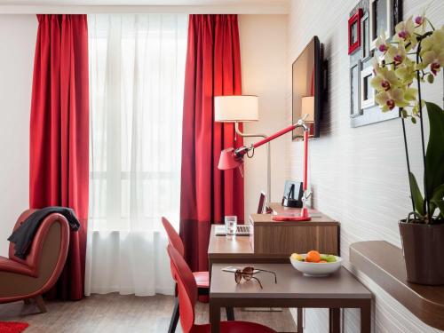 Imagen de la habitación del Apartahotel Adagio La Defense Courbevoie. Foto 13