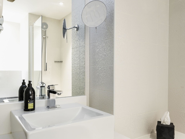 Imagen de la habitación del Apartahotel Adagio Paris 19 eme Cité de la Musique. Foto 17