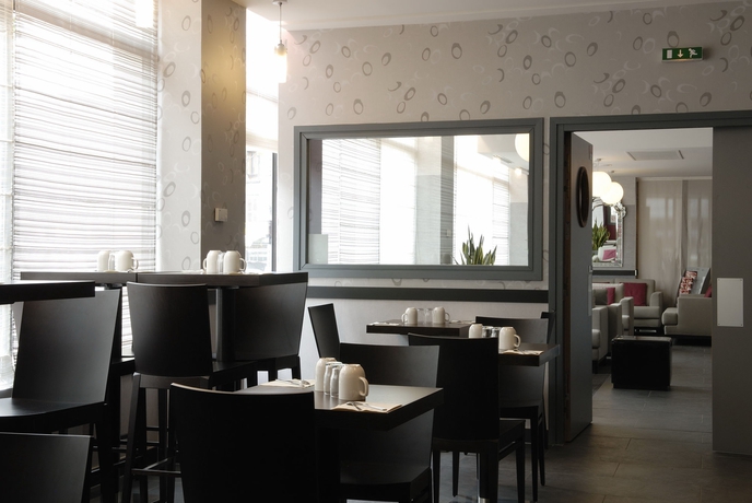 Imagen del bar/restaurante del Apartahotel Adagio Paris Montrouge. Foto 4