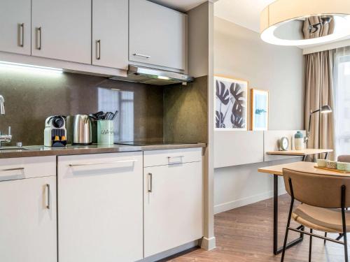 Imagen de la habitación del Apartahotel Adagio Paris Nation. Foto 17