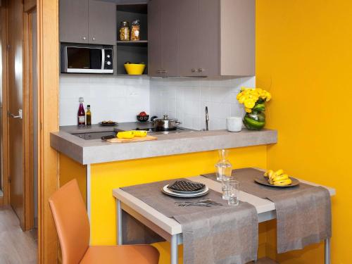 Imagen de la habitación del Apartahotel Adagio Paris XV. Foto 16