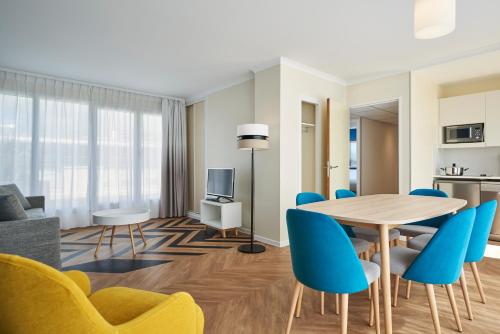 Imagen de la habitación del Apartahotel Adagio Porte De Versailles. Foto 8