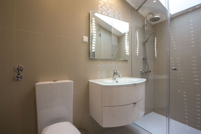 Imagen de la habitación del Apartahotel Adrion. Foto 10