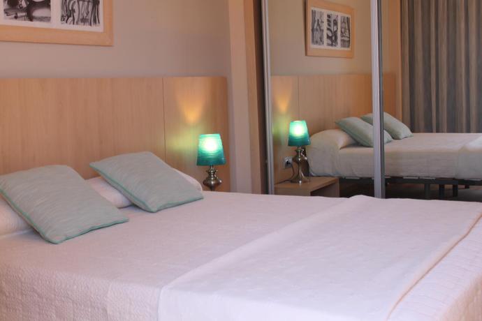 Imagen general del Apartahotel Advise Reina. Foto 1