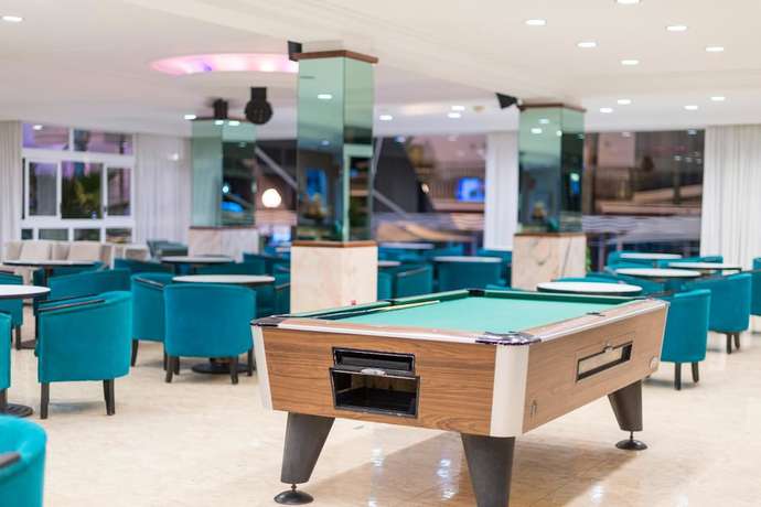 Imagen del bar/restaurante del Apartahotel Africamar. Foto 2