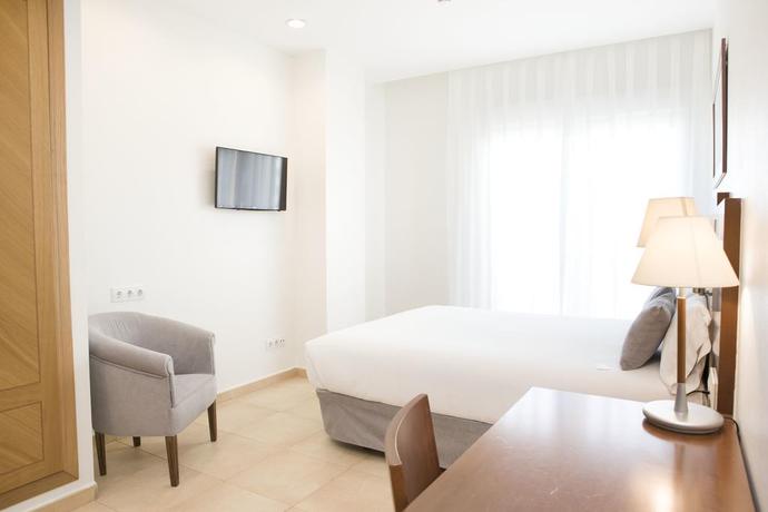 Imagen de la habitación del Apartahotel Albufera, Alfafar. Foto 4