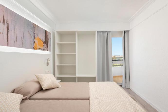 Imagen de la habitación del Apartahotel Alcúdia Beach. Foto 5