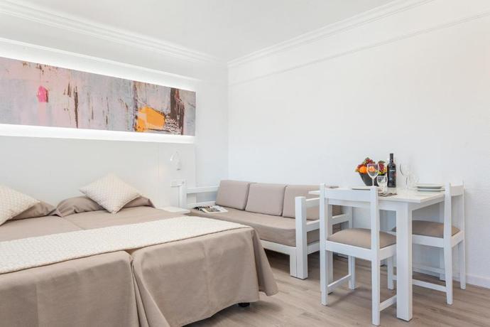 Imagen de la habitación del Apartahotel Alcúdia Beach. Foto 6