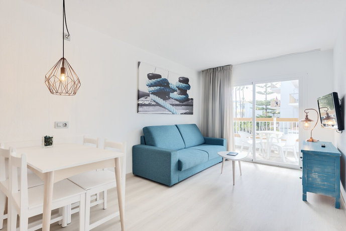 Imagen de la habitación del Apartahotel Alcudia Garden Aparthotel. Foto 6