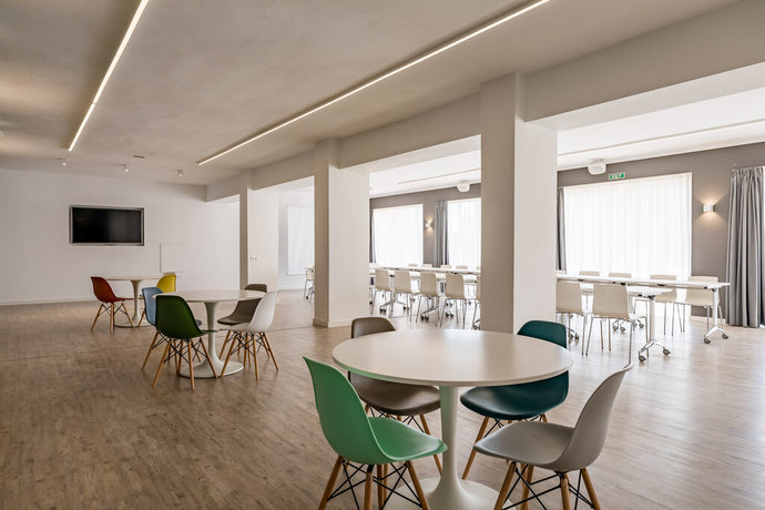 Imagen de los interiores del Apartahotel Alcudia Garden Aparthotel. Foto 17