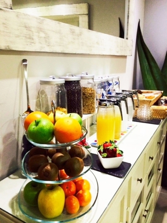 Imagen del bar/restaurante del Apartahotel Alexandra, Tarragona. Foto 3