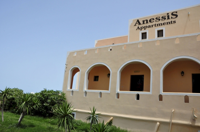 Imagen de los exteriores del Apartahotel Anessis, Fira. Foto 12