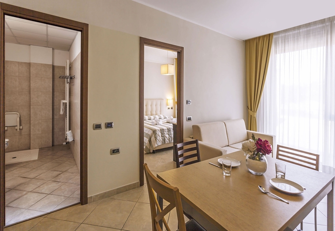 Imagen de la habitación del Apartahotel Anghel. Foto 16