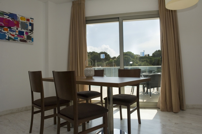 Imagen de la habitación del Apartahotel Apartamentos Portodrach. Foto 9