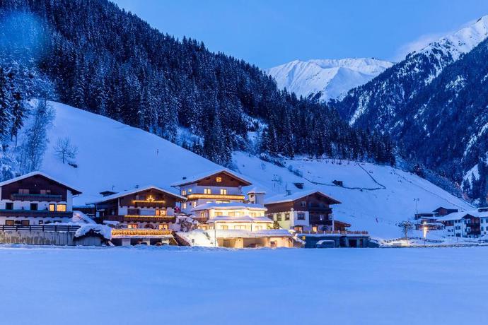 Imagen general del Apartahotel Art-Apartements Kartnaller superior. Foto 16