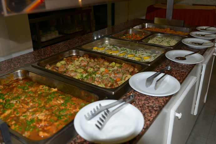 Imagen del bar/restaurante del Apartahotel Artemis Hotel Apartments. Foto 4