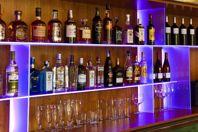 Imagen del bar/restaurante del Apartahotel Atenea Barcelona. Foto 5